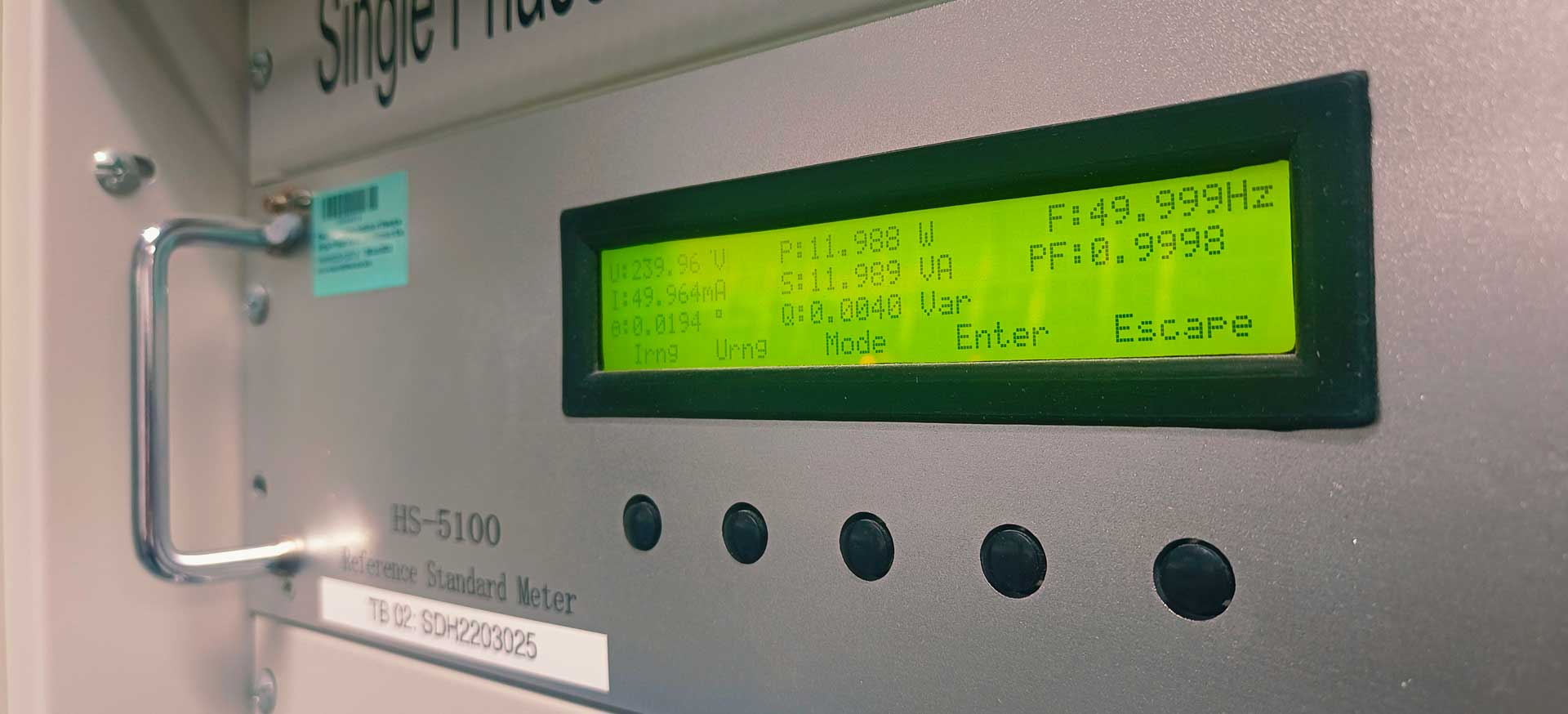 HS-5100 reference standard meter used for accredited calibration readings
